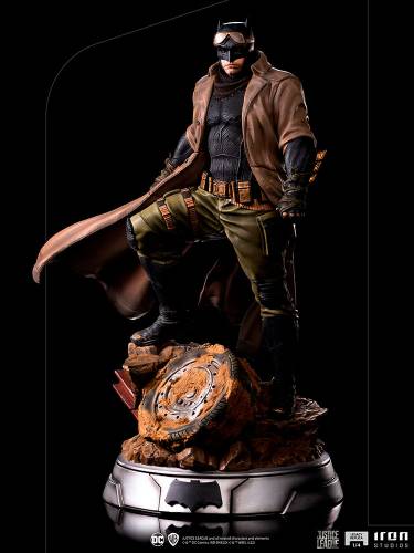 Batman Knightmare Statue by Iron Studios Zack Snyder’s Justice League – 1:4 Scale Legacy Replica - 2