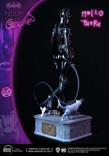 Batman Returns: Catwoman 30th Anniversary Quarter Scale Quarter Scale Statue by Darkside Collectibles Studio - 1
