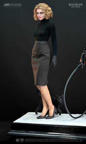 BATMAN RETURNS - CATWOMAN (DUAL VERSION) 1/3 SCALE STATUE BY JND STUDIOS - 2