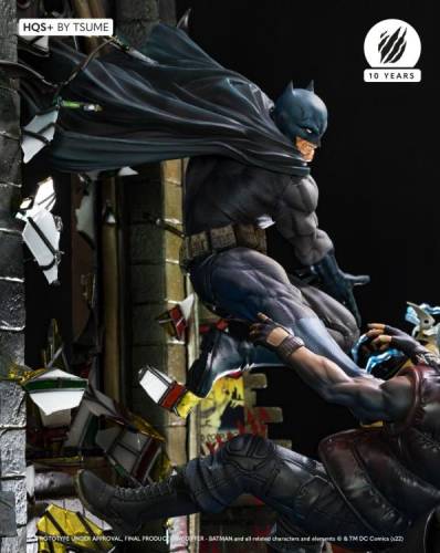 DC Comics HQS Plus Batman 1/6 Scale Limited Edition Statue - 13