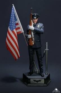 JOKER POLICE UNIFORM (HEATH LEDGER) 1/6 SCALE STATUE
