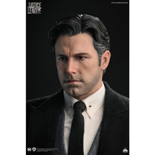 Justice League (2017) - Ben Affleck as Bruce Wayne 1/4th Scale Statue - 3