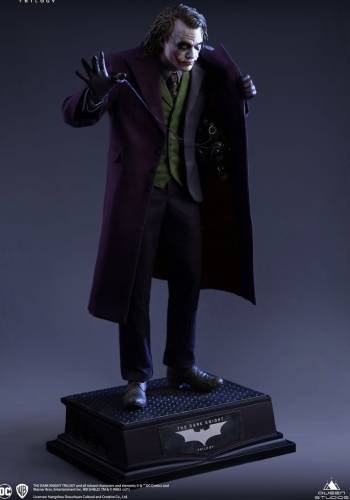 Queen Studios The Dark Knight Heath Ledger Joker 1:4 Scale Collectible Statue - 0