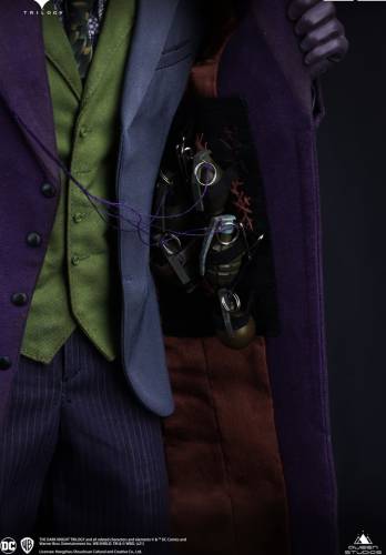 Queen Studios The Dark Knight Heath Ledger Joker 1:4 Scale Collectible Statue - 2