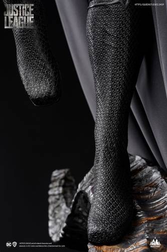 SUPERMAN (HENRY CAVILL) BLACK SUIT (PREMIUM VERSION) 1/3 SCALE STATUE - 9