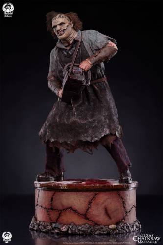TEXAS CHAINSAW MASSACRE - LEATHERFACE (DELUXE) 1/4 SCALE STATUE - 1
