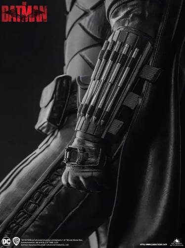 The Batman 1/3 Statue - 7