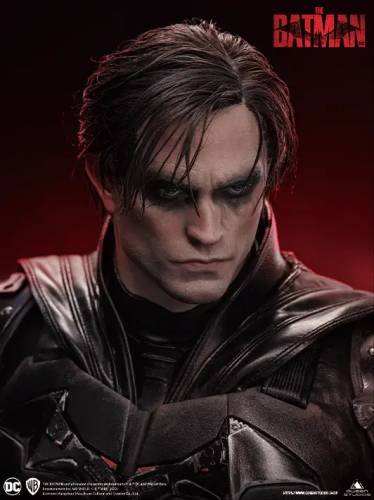 The Batman 1/3 Statue - 12